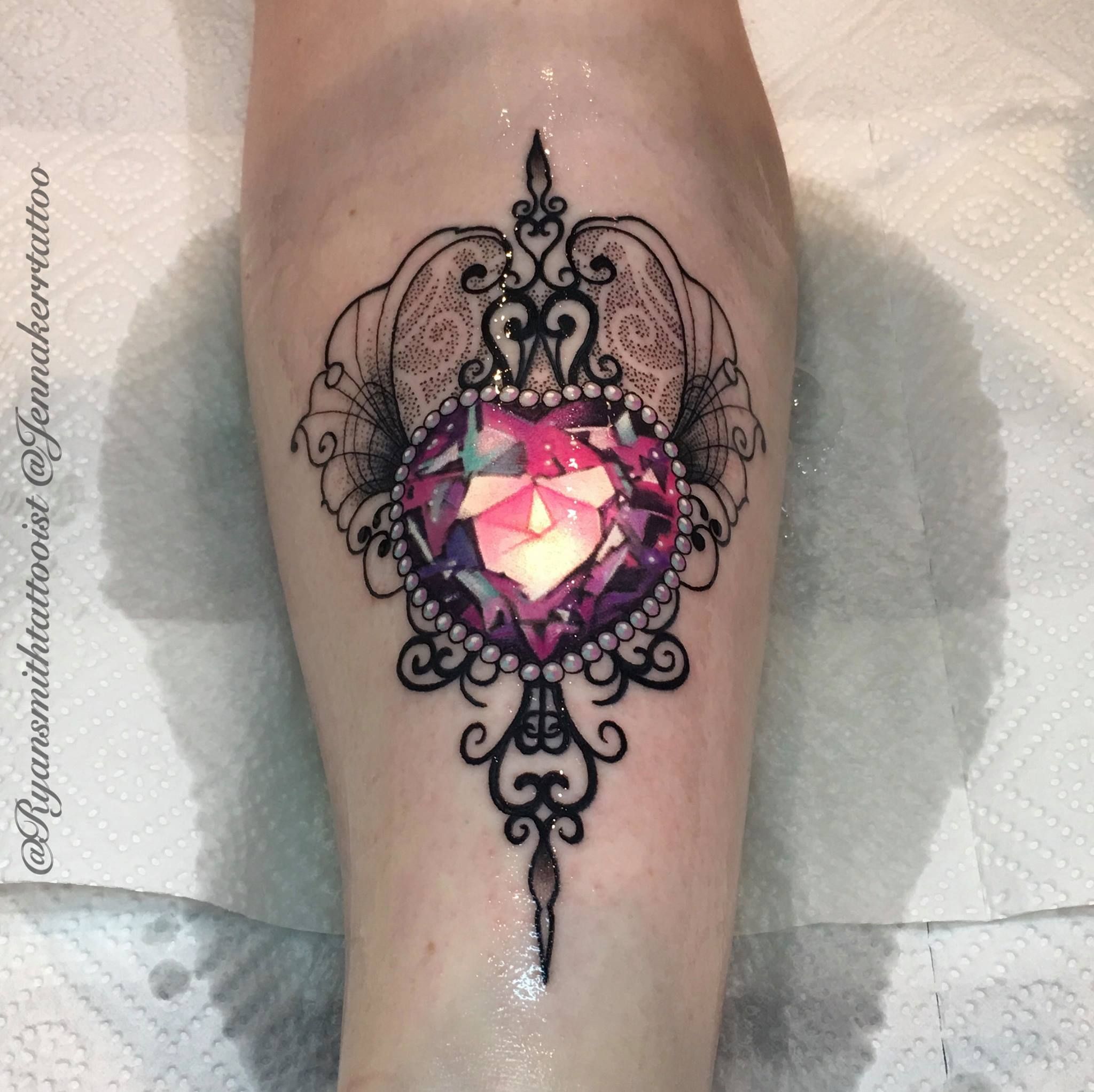 diamanten Tattoo dekoltee