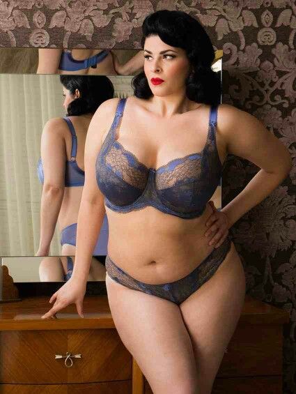 Bbw in lingerie