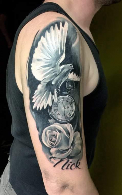 adler frau Tattoo