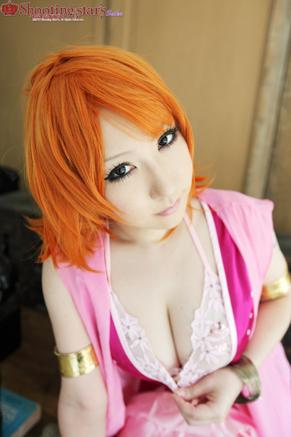 Nami cosplay naked