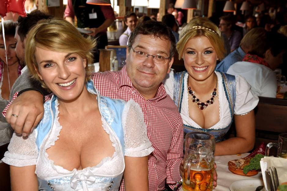 Dicke titten im dirndl