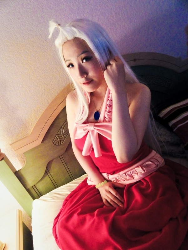 tail mirajane Fairy cosplay