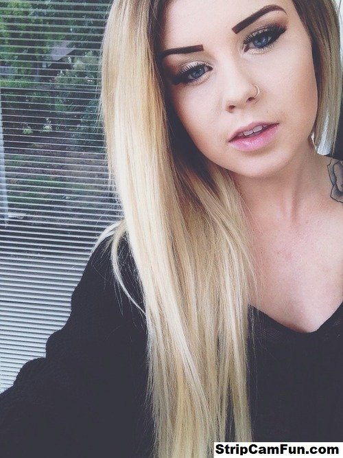 Blond girl tumblr