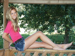 feet Blonde girl