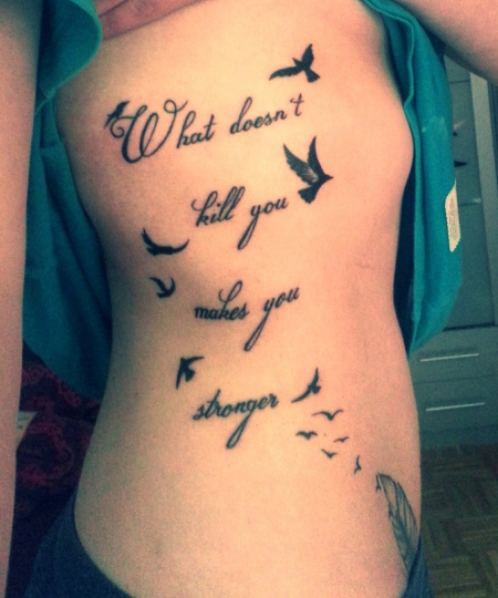 seitlich bauch Tattoo