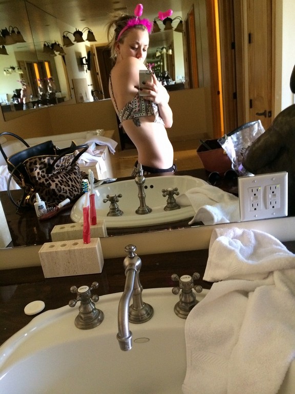 Kaley cuoco nude pictures