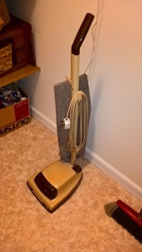 cleaner Retro vacuum