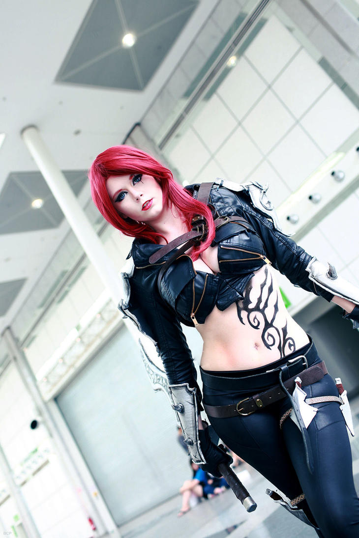 Sexy katarina cosplay